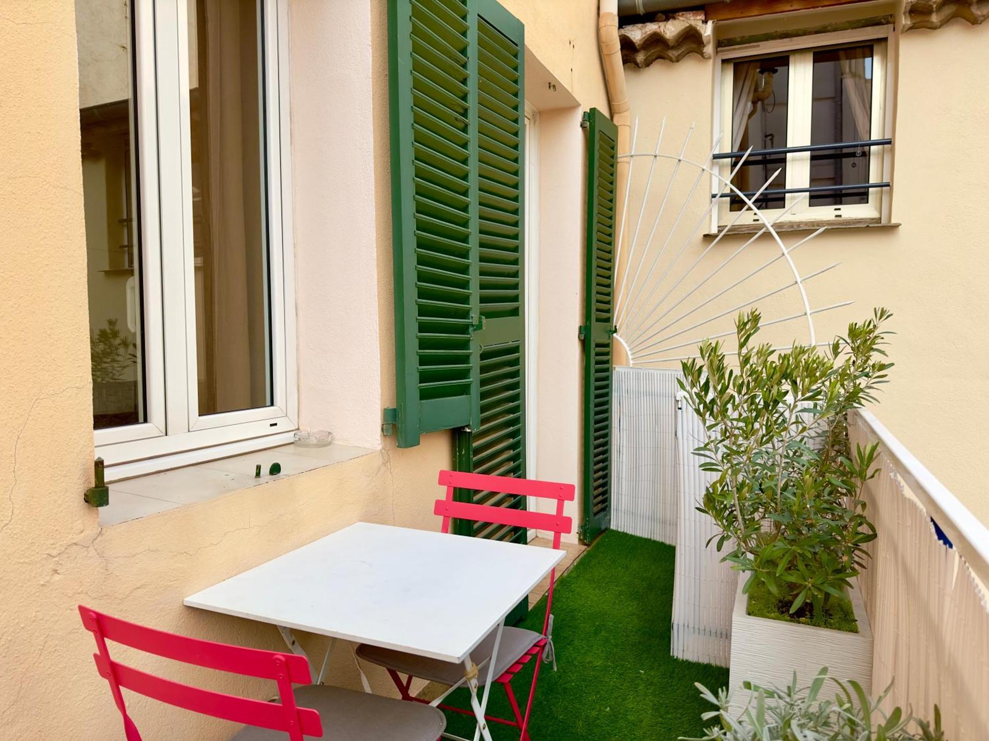 Luxueux 3 Pieces 80M2 - 2Ch - 2 Sdb - 1Mn Beach Croisette Cannes Exterior photo