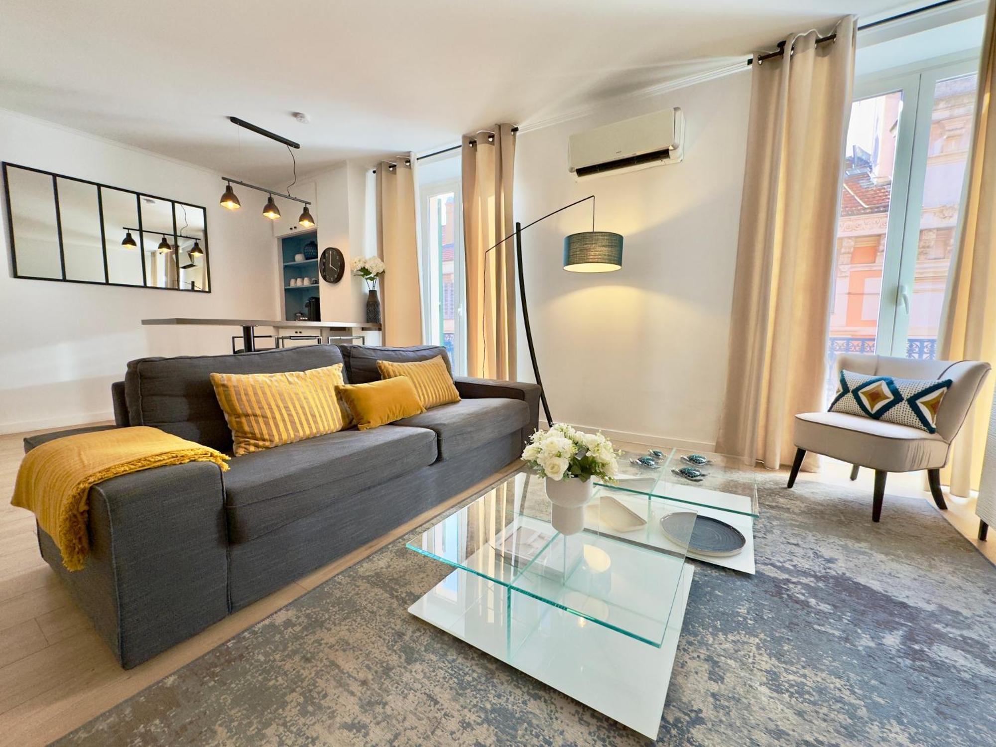 Luxueux 3 Pieces 80M2 - 2Ch - 2 Sdb - 1Mn Beach Croisette Cannes Exterior photo